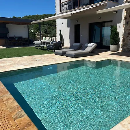 Elia Luxury House