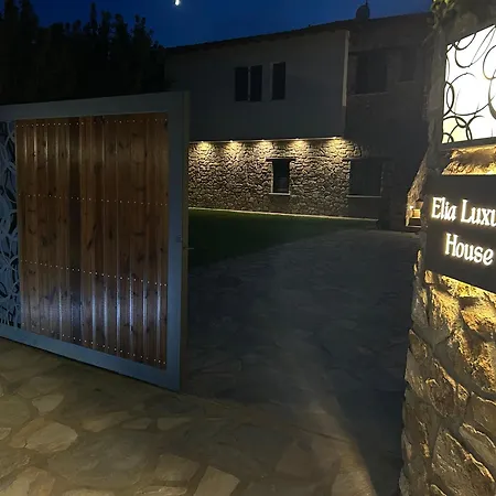 Elia Luxury House